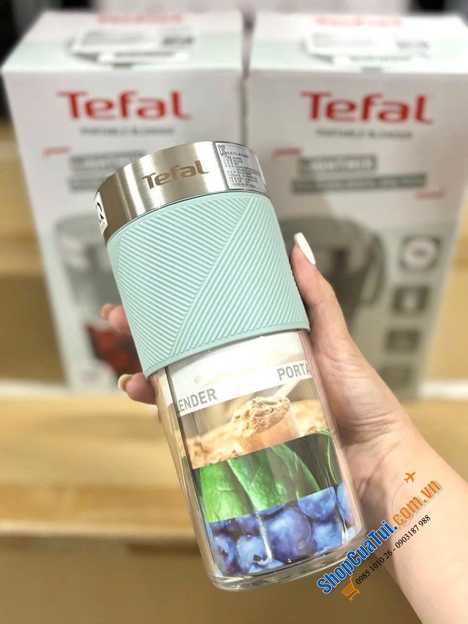 Tefal LightMix on-the-go – màu vàng và màu xanh mint pastel siêu xinh.