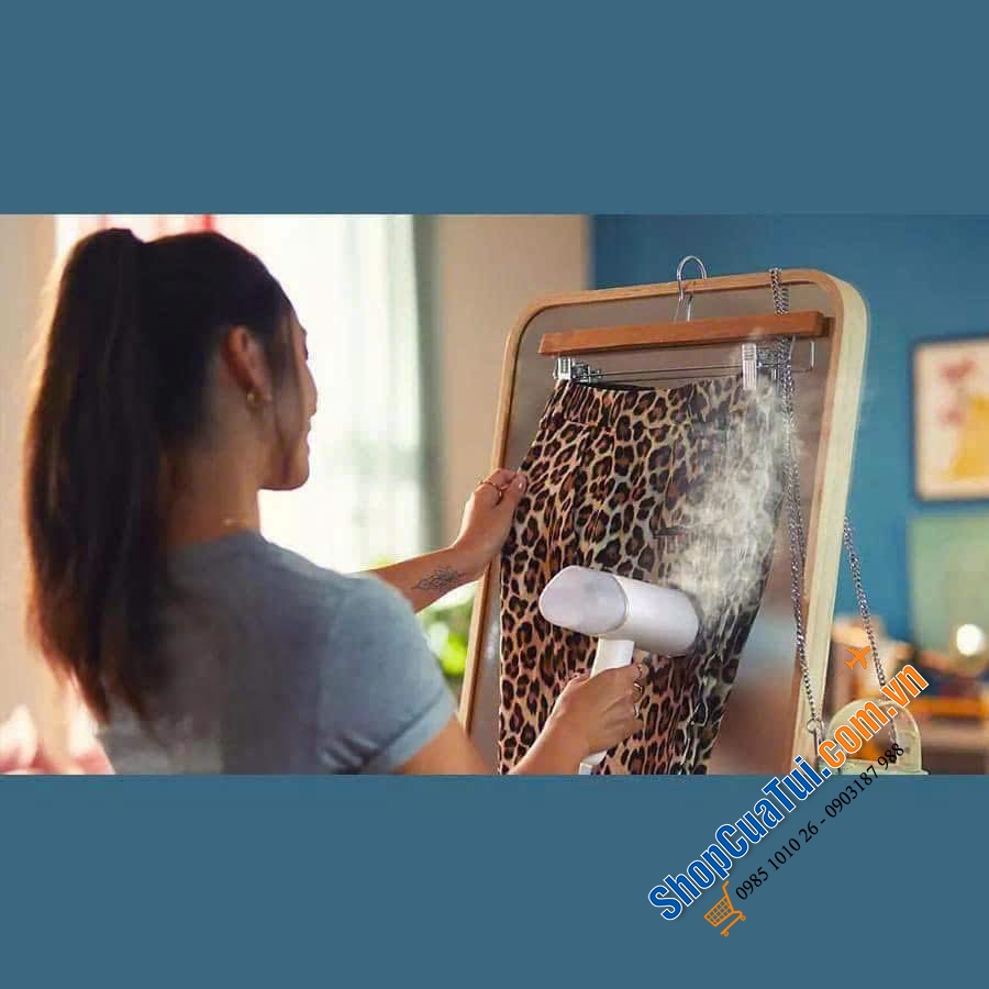 Bàn ủi hơi nước cầm tay Philips STH3020/10.