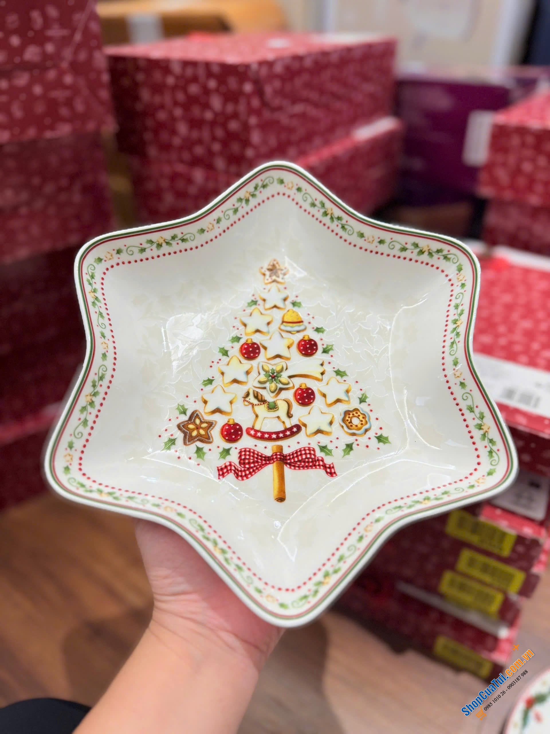 Đĩa Villeroy & Boch Winter Bakery Delight Star 24cm.