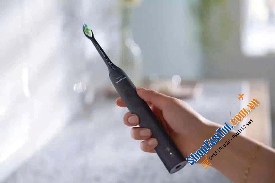 Bàn chải điện Philips Sonicare HX3671/54 màu đen.