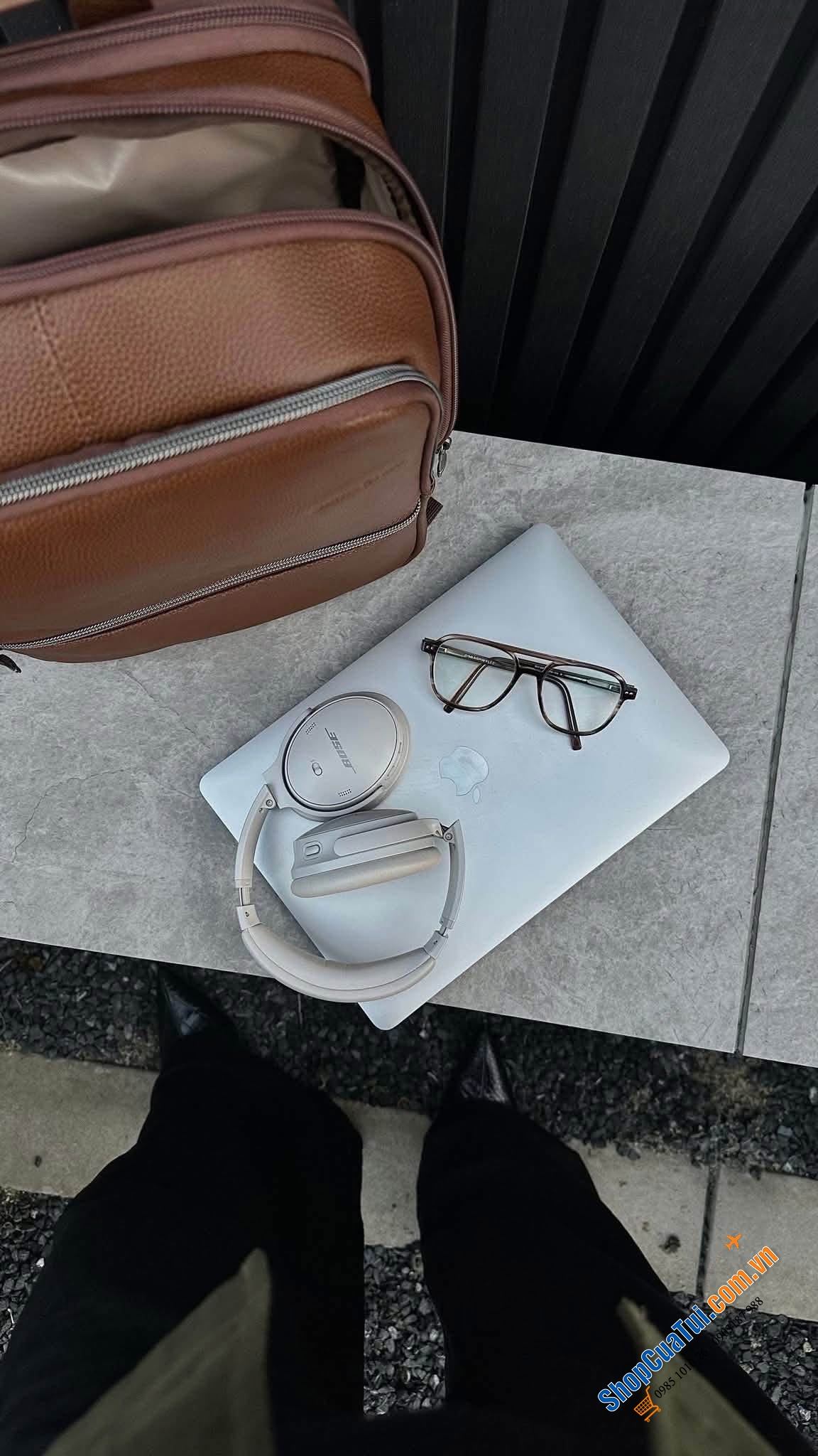 Balo da Samsonite Classic Leather Slim Backpack.