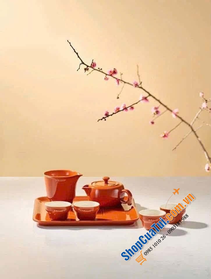 Bộ trà kèm khay Staub siêu xinh.