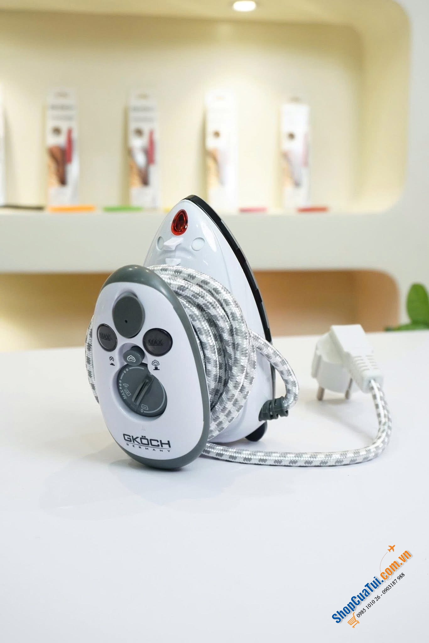 Bàn là du lịch mini GKÖCH.