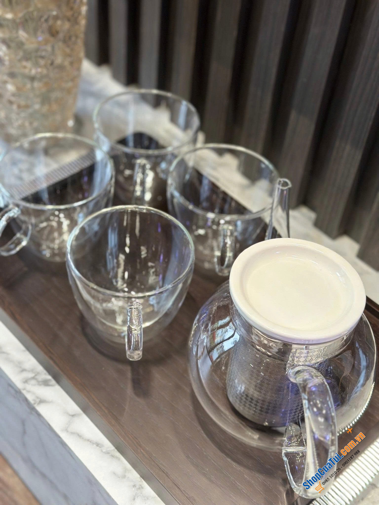 Set Ấm trà Villeroy & Boch 5 món (1 ấm, 4 cốc).