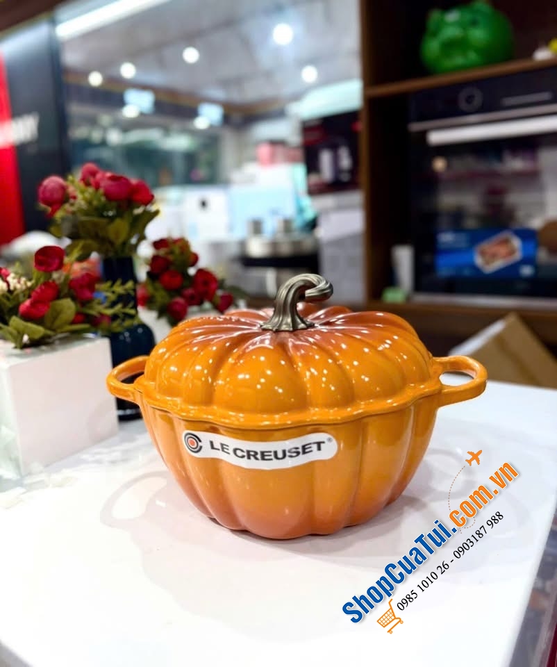 Nồi chảo gang bí ngô Le Creuset  24cm màu Olive & mầu cam.