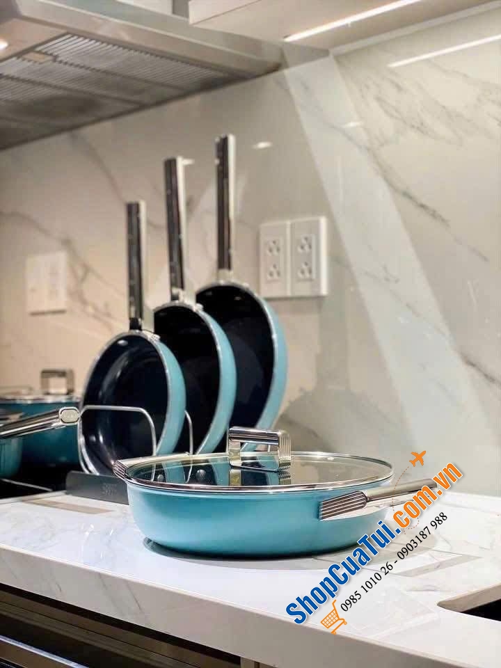 Nồi, Chảo SMEG xanh ngọc màu mới siêu đẹp và công nghệ chống dính mới.