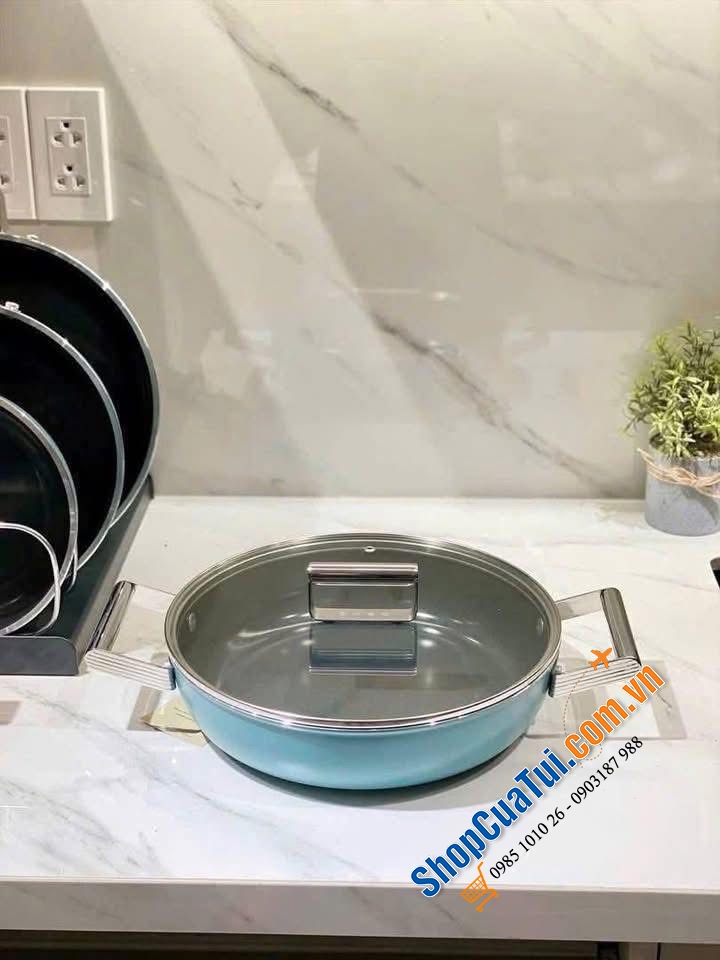 Nồi, Chảo SMEG xanh ngọc màu mới siêu đẹp và công nghệ chống dính mới.