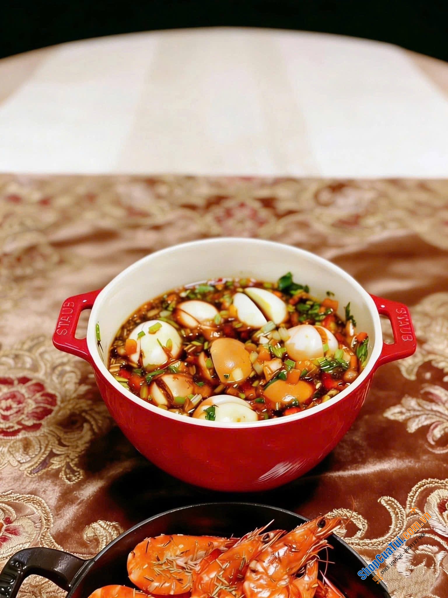 Bát tô Staub 2 quai màu đỏ size 18 &25cm.