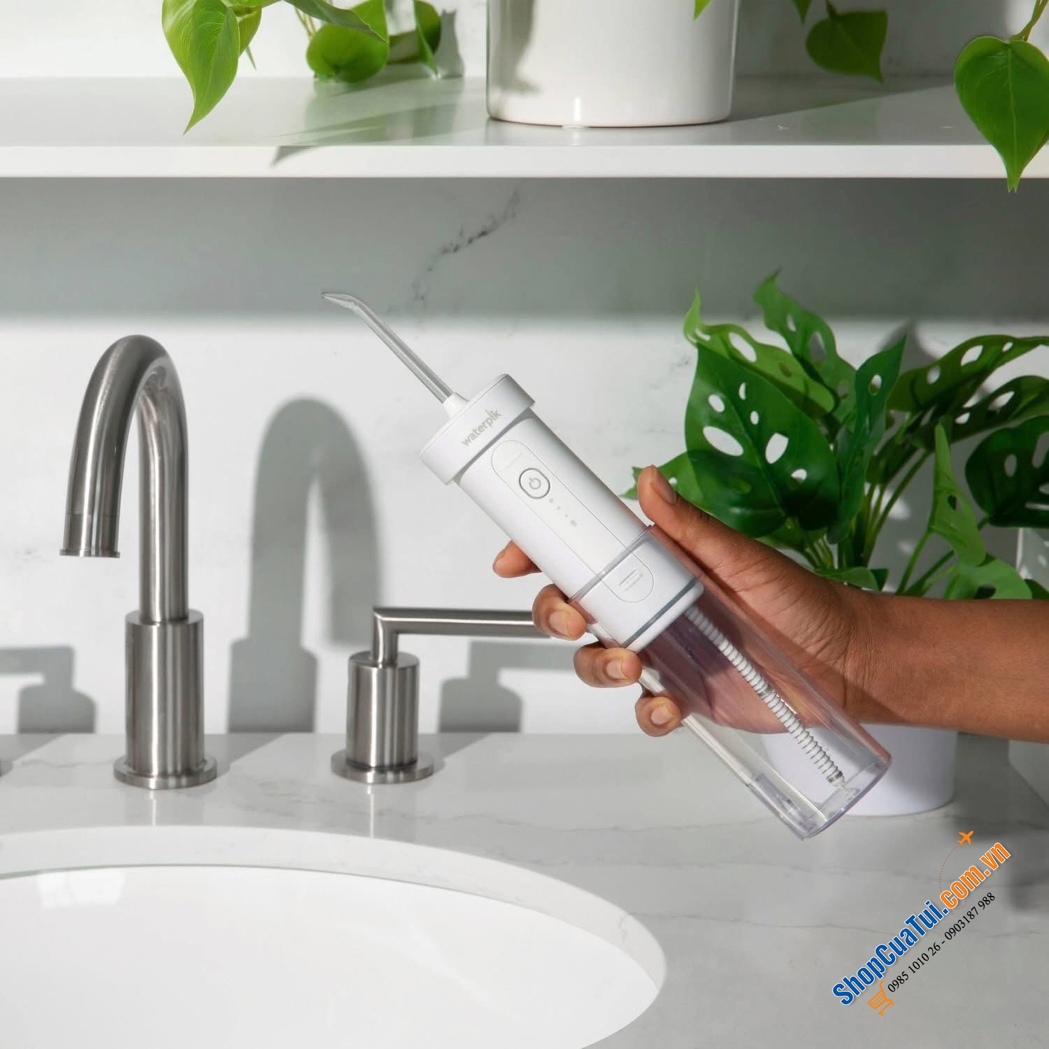 Máy tăm nước không dây có thể gấp gọn Waterpik Cordless Slide.