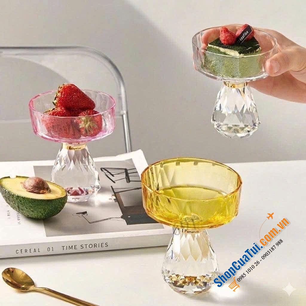 Set 6 ly kem pha lê sắc màu kèm thìa cao cấp.