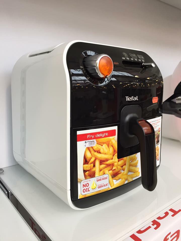 Nồi chiên không dầu Tefal FX1000.