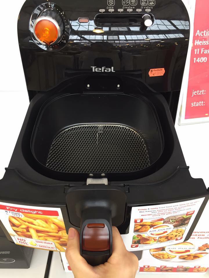 Nồi chiên không dầu Tefal FX1000.