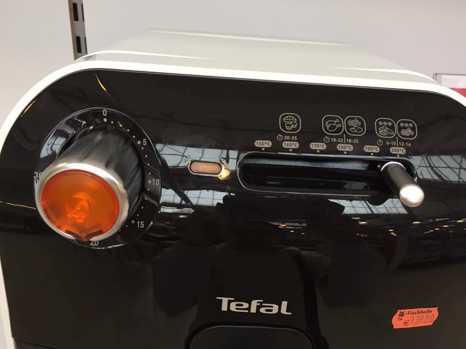 Nồi chiên không dầu Tefal FX1000.