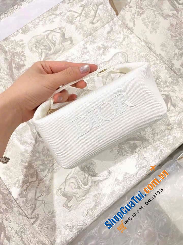 Túi Gift Dior trắng xinh.