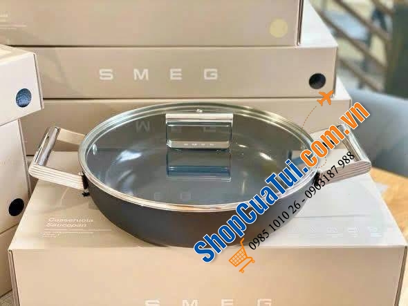 Nồi, chảo SMEG màu đen siêu đẹp và công nghệ chống dính mới.
