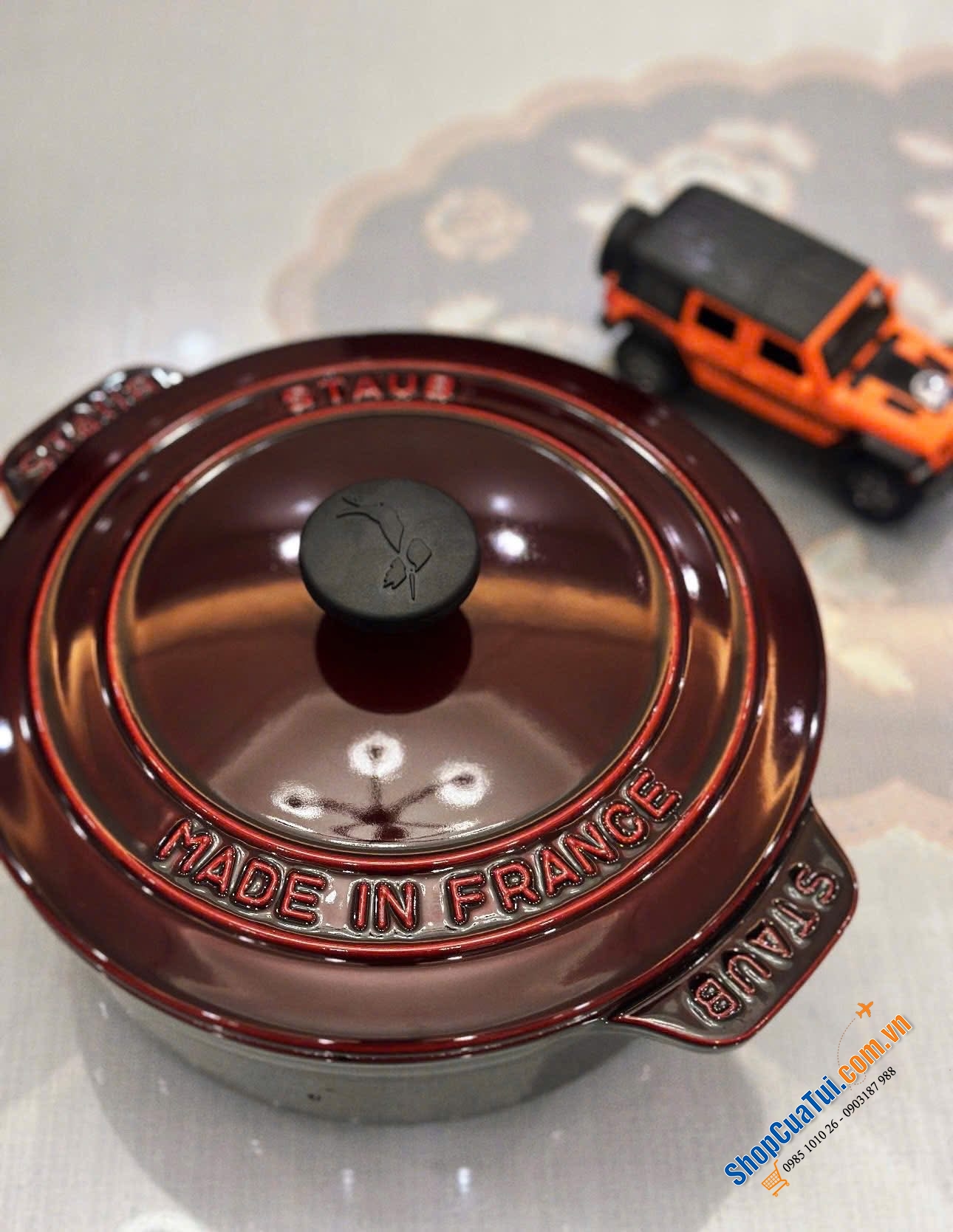 Bộ nồi kèm xửng hấp STAUB size 24cm đỏ mận.