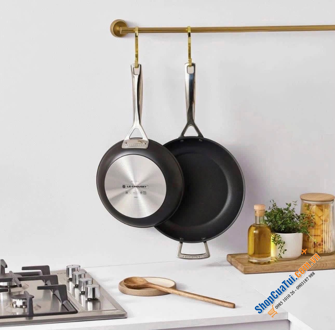 Set Chảo chống dính Le Creuset 22cm và 28cm - không cần phô trương, vẫn đủ để định nghĩa đẳng cấp của căn bếp.