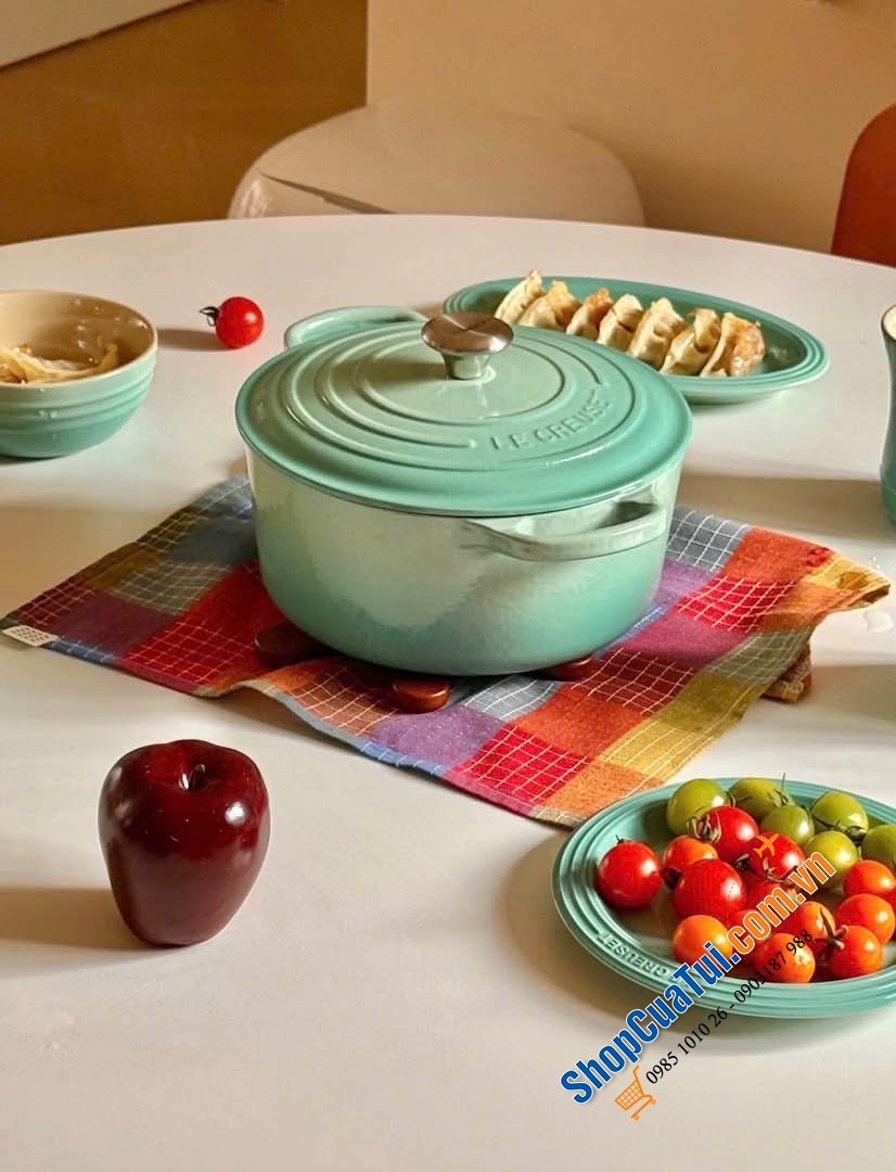 Nồi Le Creuset Cool Mint -  size 18cm và 20cm.
