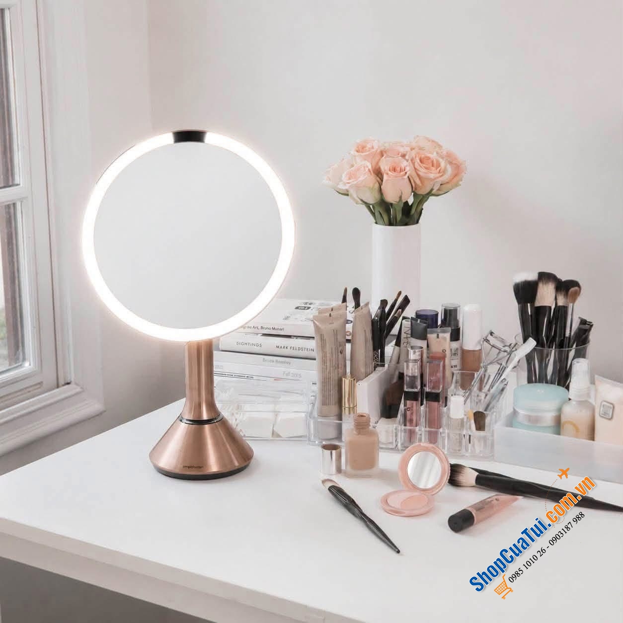 Gương trang điểm cảm ứng cao cấp Simplehuman ST3053.