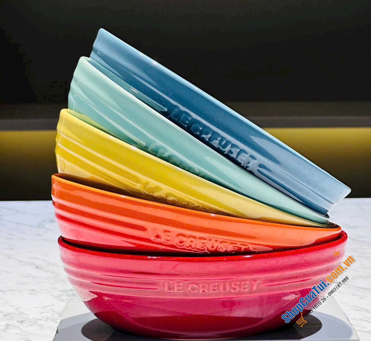 Set 5 bát Oval Le Creuset 17cm đẹp đúng kiểu càng ngắm càng muốn sở hữu.
