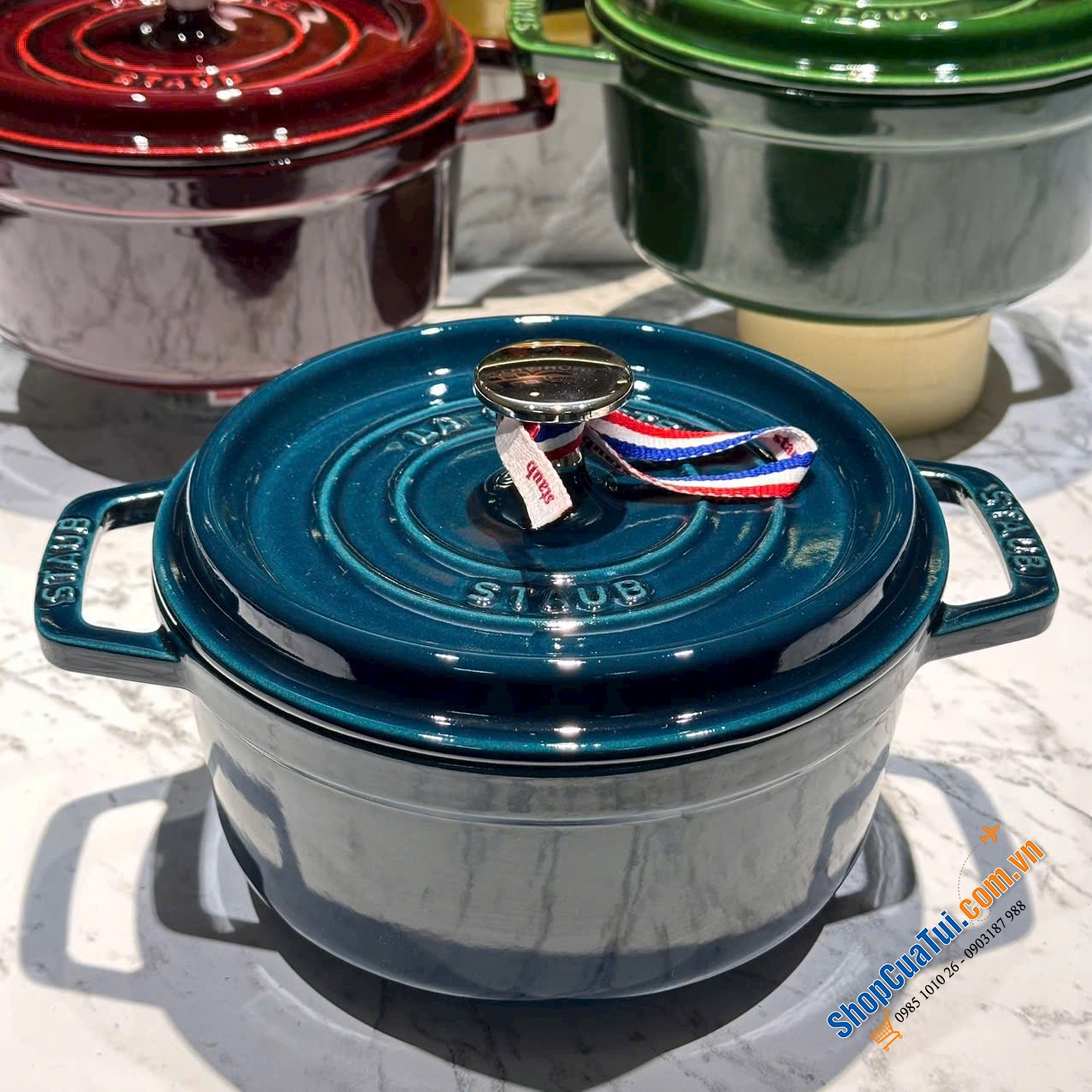 STAUB 18CM – NHỎ MÀ “CÓ VÕ”, MÀU NÀO CŨNG KHIẾN BẾP ĐẸP LÊN MỘT BẬC.