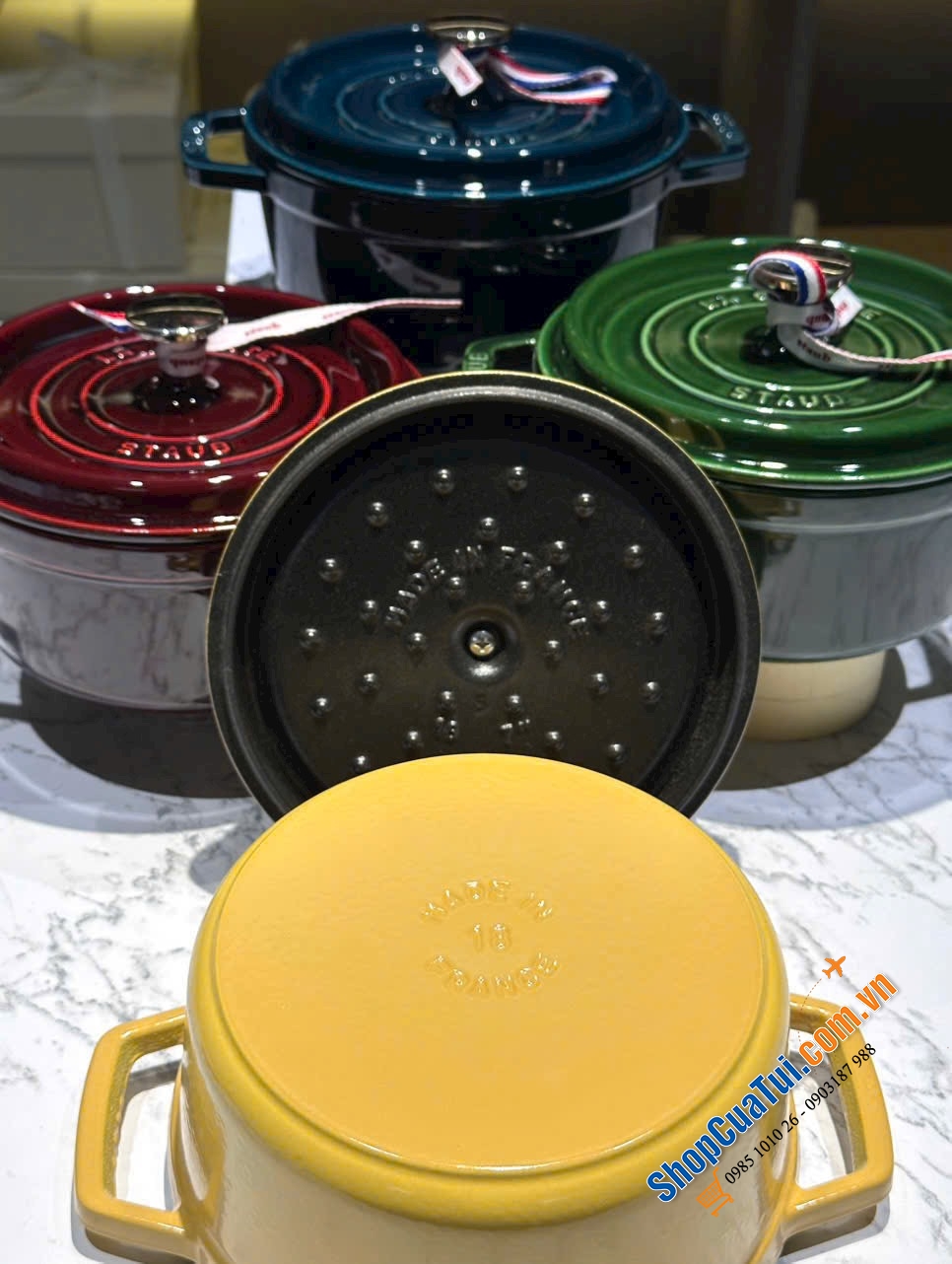 STAUB 18CM – NHỎ MÀ “CÓ VÕ”, MÀU NÀO CŨNG KHIẾN BẾP ĐẸP LÊN MỘT BẬC.