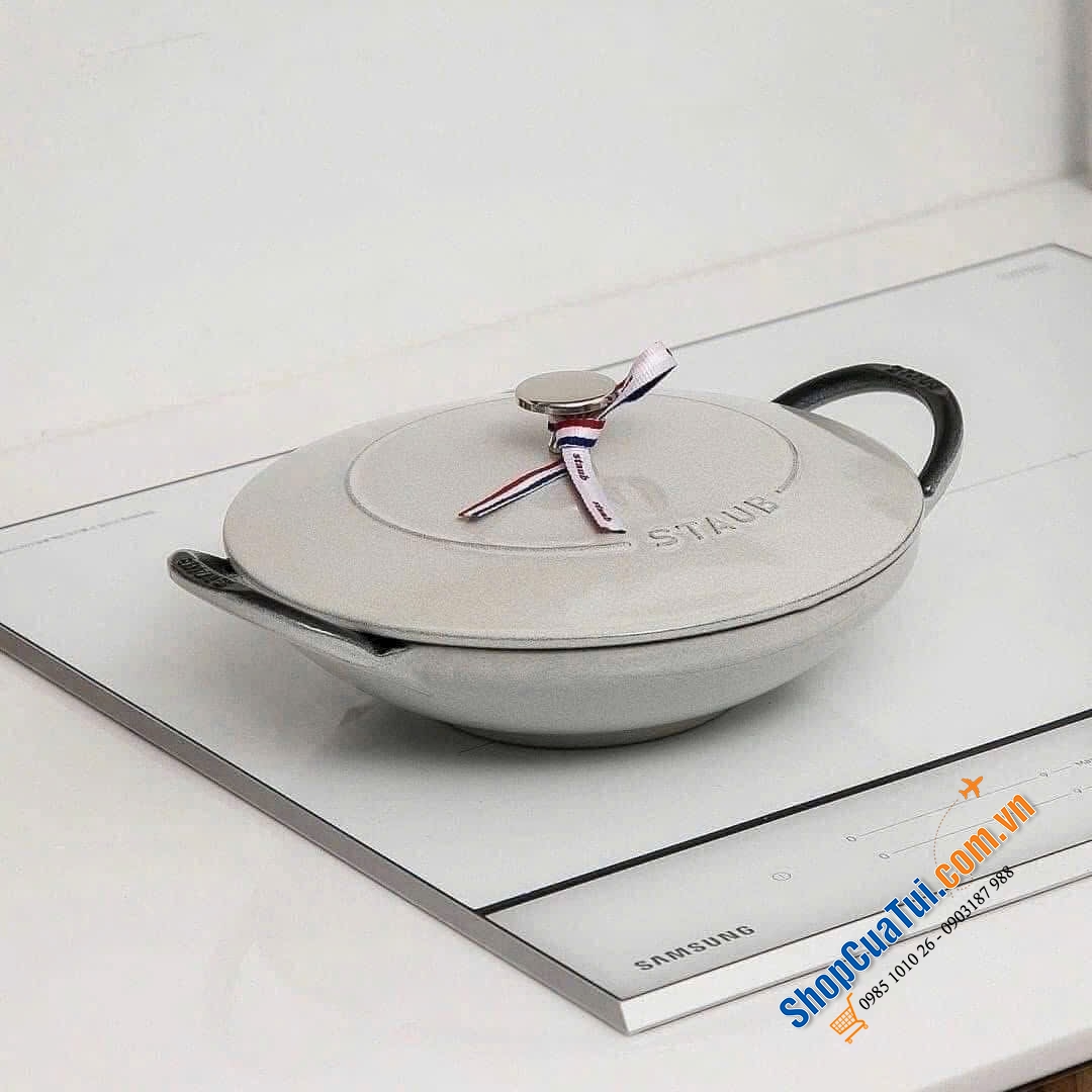 TÌM ĐÂU RA EM CHẢO CUTE HƠN! Staub Wok 24cm staub màu Truffe.
