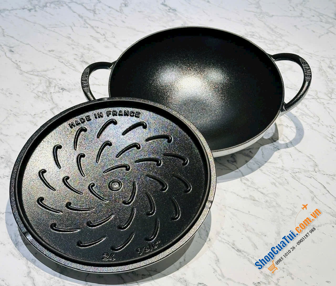TÌM ĐÂU RA EM CHẢO CUTE HƠN! Staub Wok 24cm staub màu Truffe.