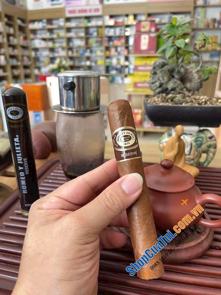 XÌ GÀ ROMEO Y JULIETA RESERVE TITAN TUBOS.