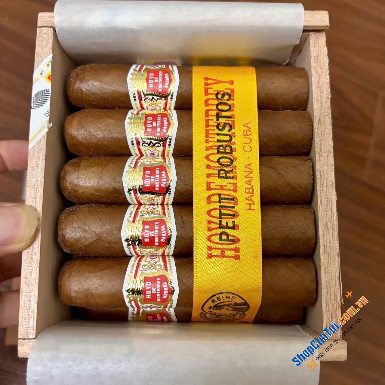 Hoyo de Monterrey - Petit Robustos hộp 25 điếu.