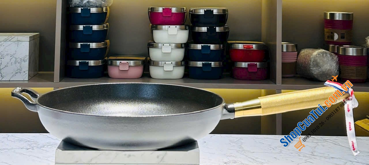 STAUB x BUSTER + PUNCH LIMITED EDITION - Khi Tuyệt Tác Ẩm Thực Pháp Giao Thoa Cùng Nghệ Thuật Cơ Khí London.