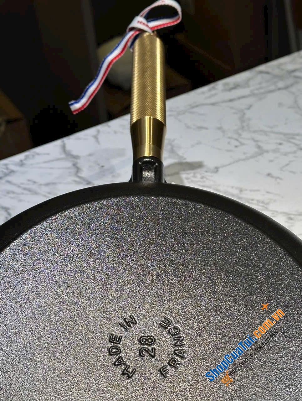 STAUB x BUSTER + PUNCH LIMITED EDITION - Khi Tuyệt Tác Ẩm Thực Pháp Giao Thoa Cùng Nghệ Thuật Cơ Khí London.