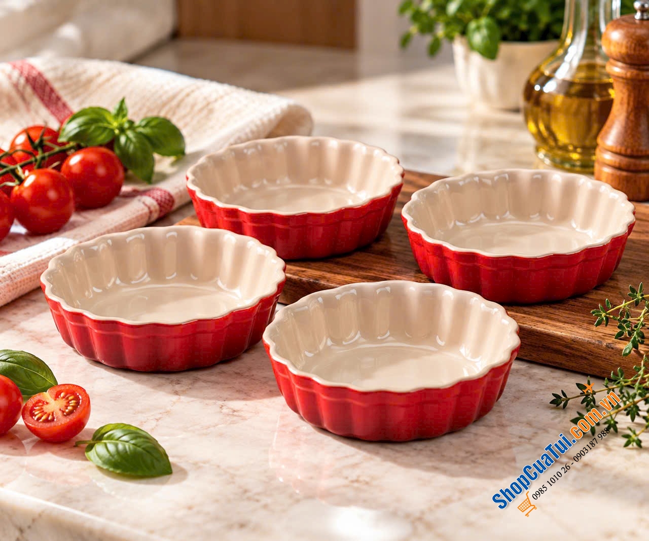 SET 4 KHUÔN NƯỚNG MINI LE CREUSET – NHỎ XINH, ĐA NĂNG.