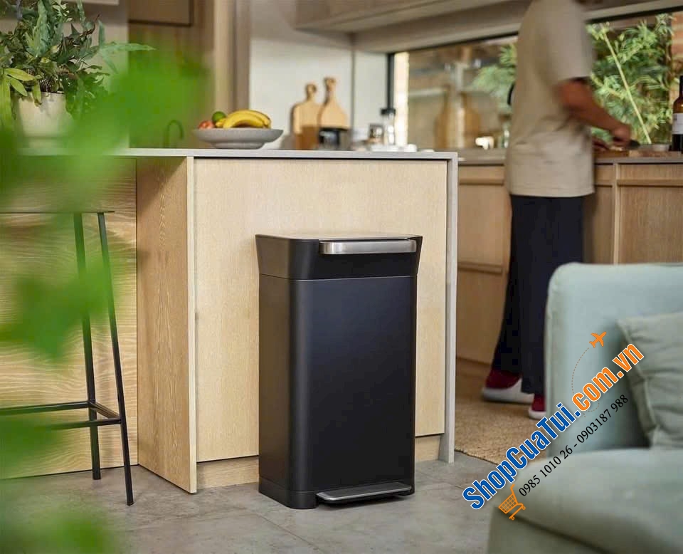 JOSEPH JOSEPH TITAN 30L – ĐỈNH CAO THÙNG RÁC THÔNG MINH CHUẨN ĐỨC: NÉN GẤP 3 LẦN, KHỬ MÙI TUYỆT ĐỐI.