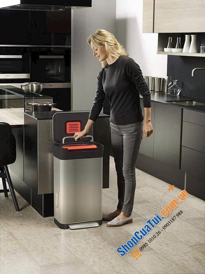 JOSEPH JOSEPH TITAN 30L – ĐỈNH CAO THÙNG RÁC THÔNG MINH CHUẨN ĐỨC: NÉN GẤP 3 LẦN, KHỬ MÙI TUYỆT ĐỐI.