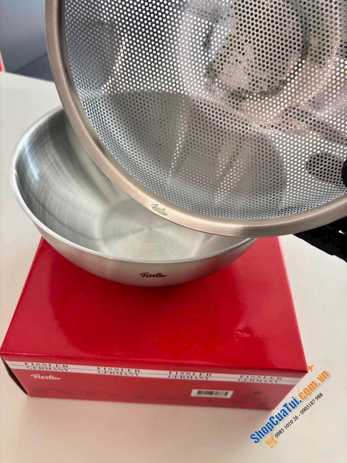 Bộ âu trộn và rổ inox Fissler Essen 24cm.