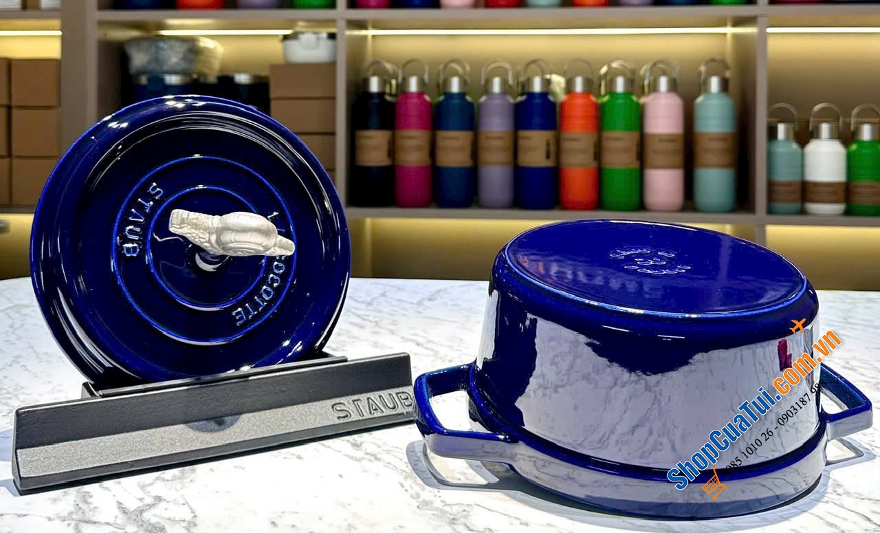 NỒI STAUB DARK BLUE 20–22cm.