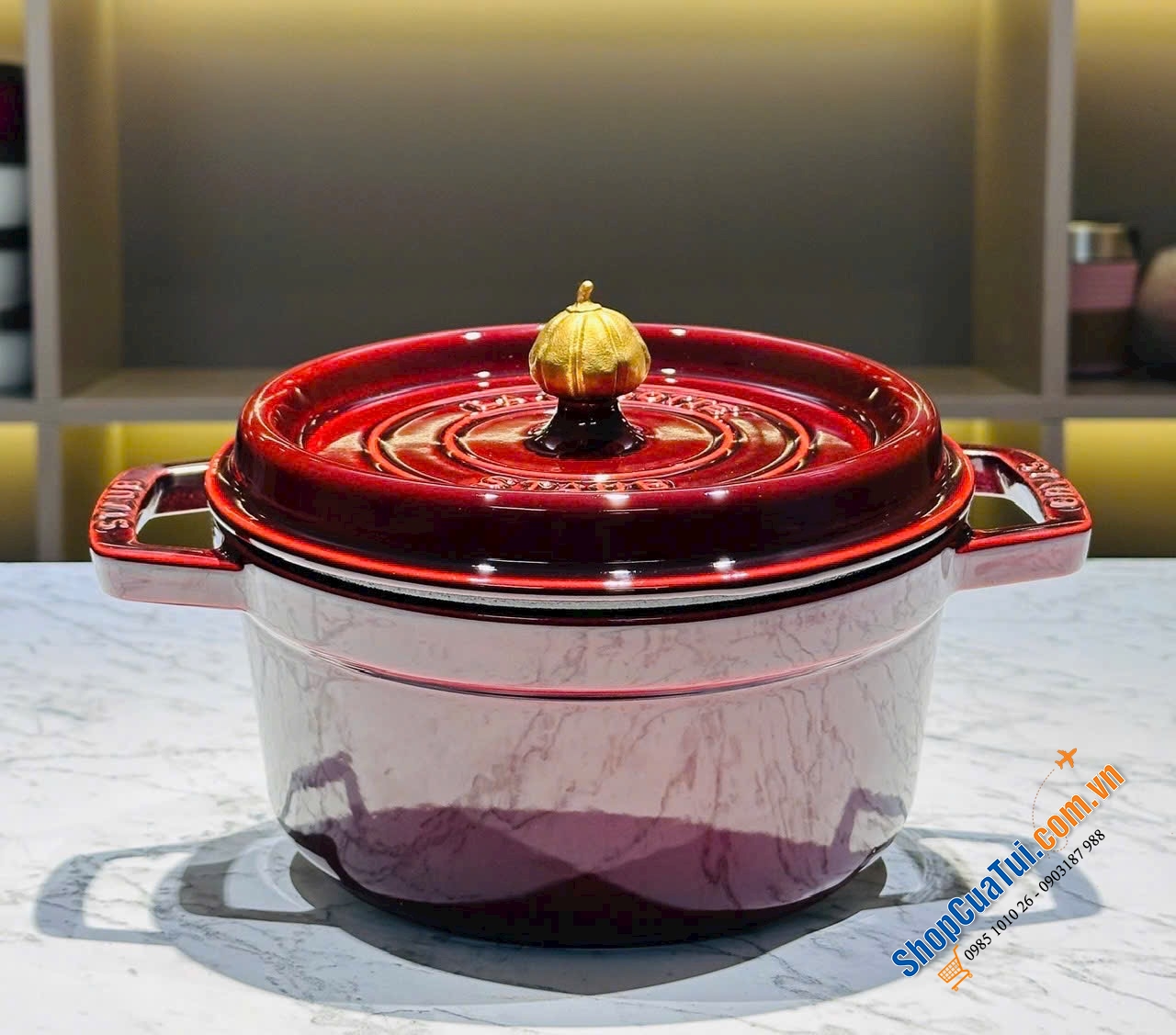 Nồi Staub Grenadine 20 & 26cm, núm bí ngô vàng siêu hiếm.