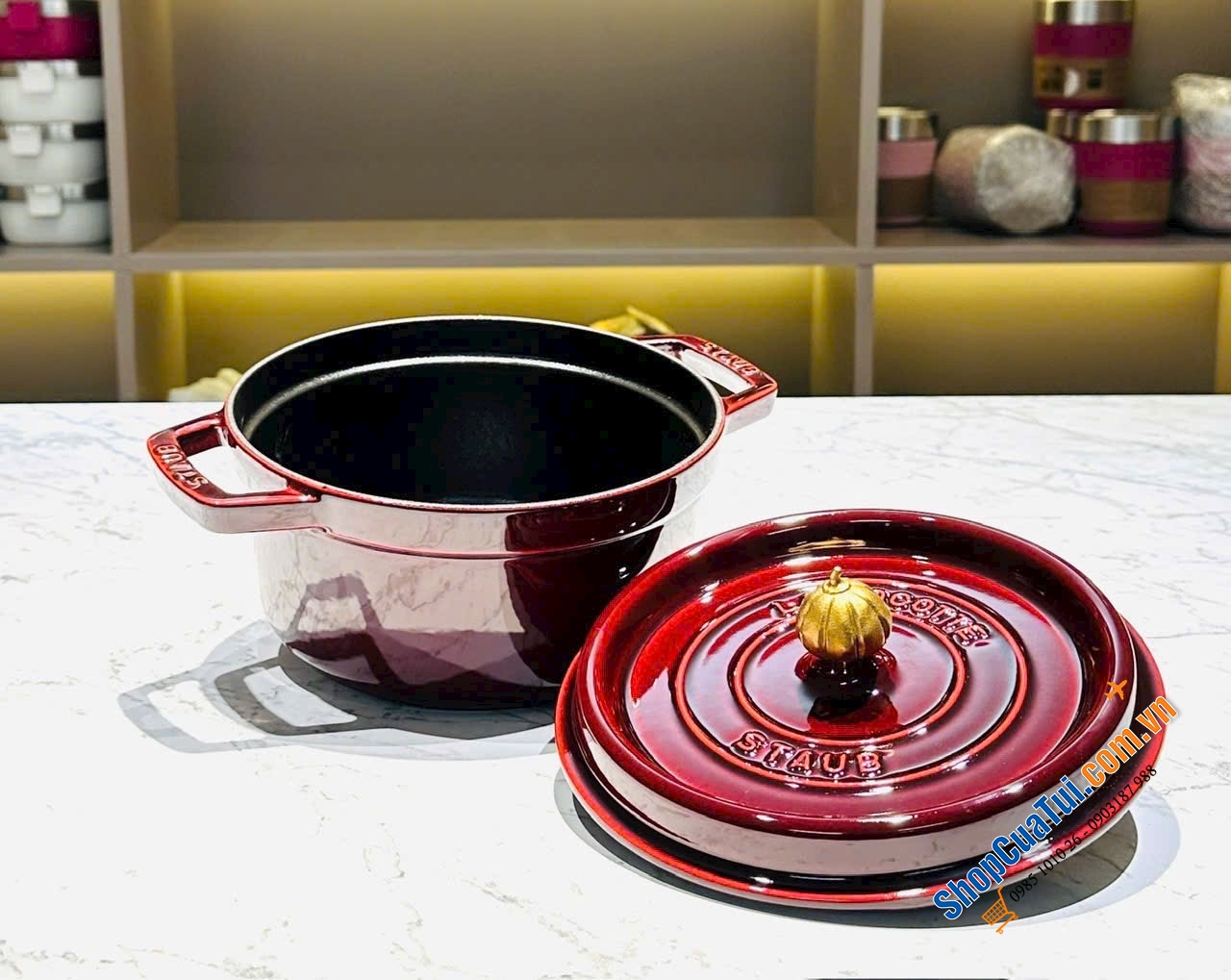 Nồi Staub Grenadine 20 & 26cm, núm bí ngô vàng siêu hiếm.