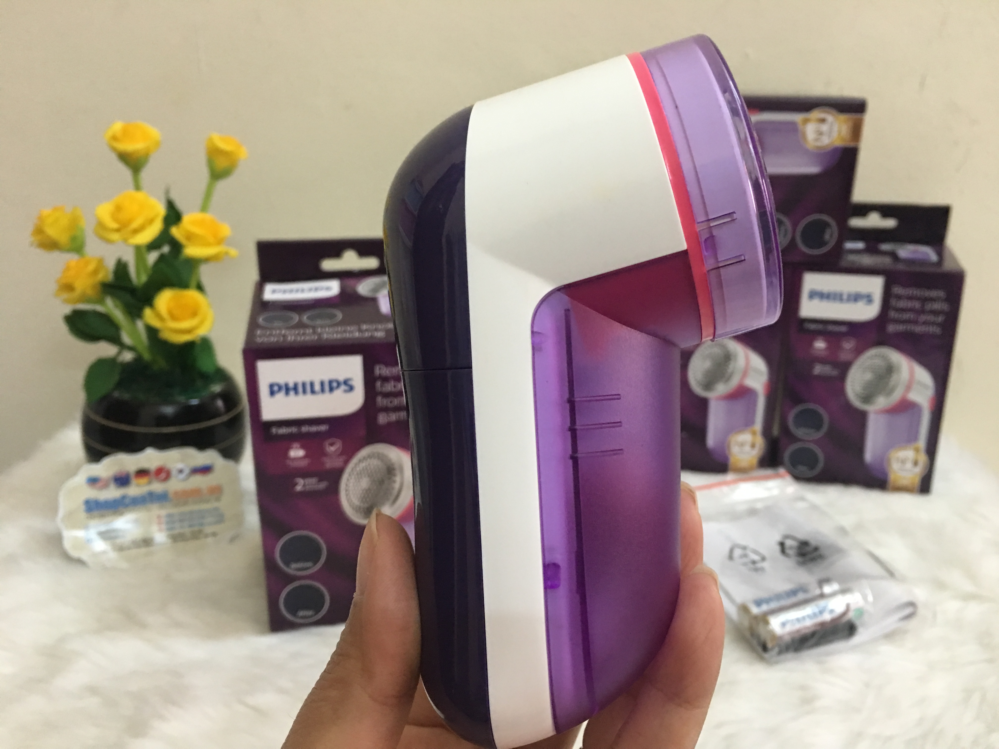 Máy cắt lông xù trên quần áo Philips
