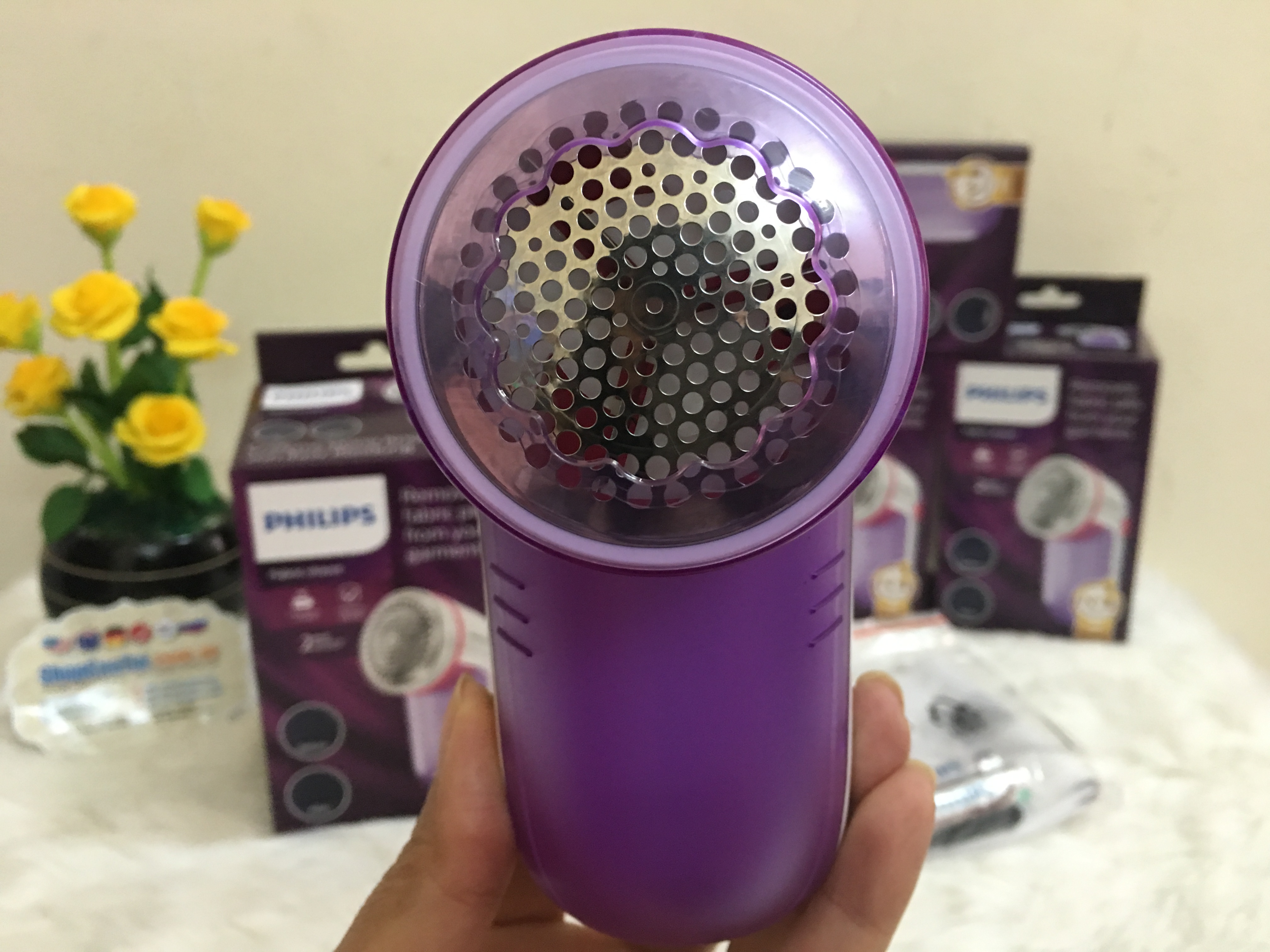 Máy cắt lông xù trên quần áo Philips