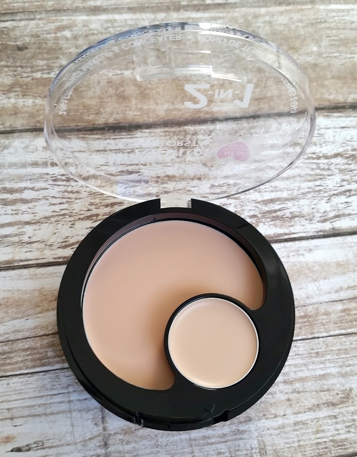 Phấn Phủ Che Khuyết Điểm Revlon Colorstay 2 In 1 Compact Makeup Concealer