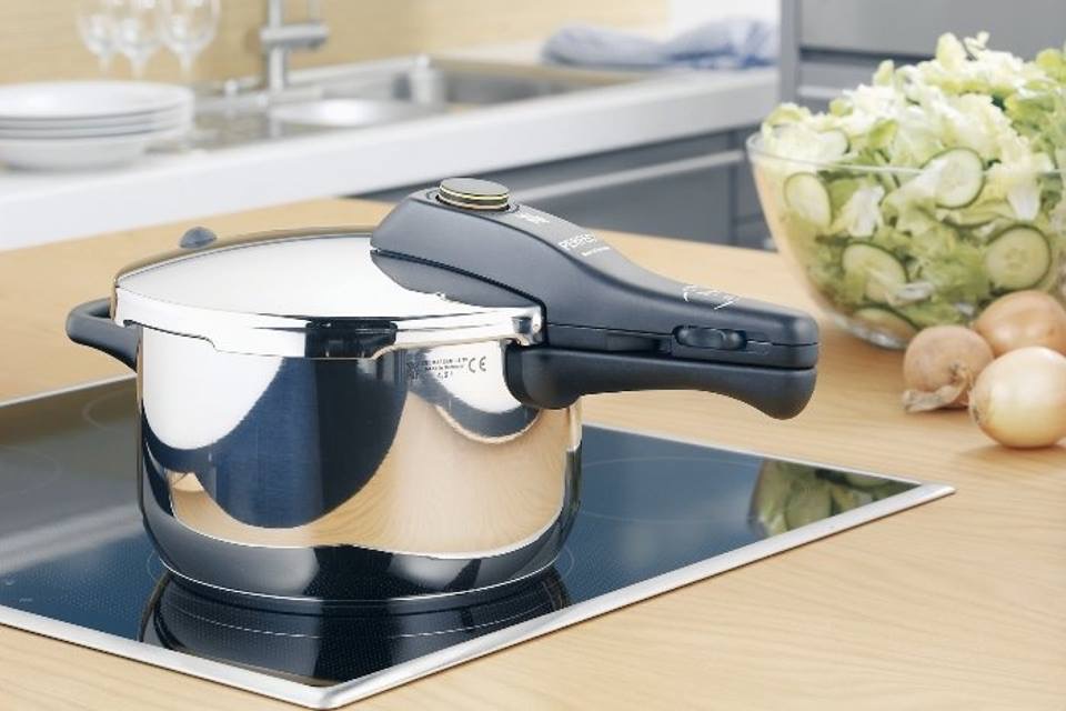 Set nồi áp suất WMF Perfect Plus 6,5l và 3l 