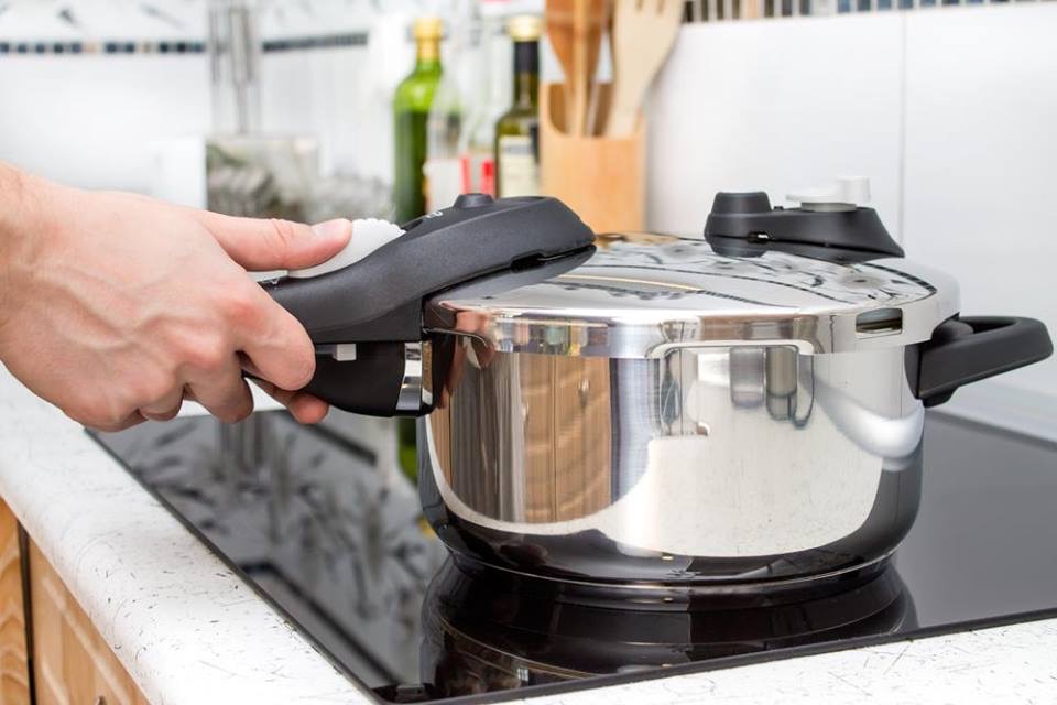 Set nồi áp suất WMF Perfect Plus 6,5l và 3l 