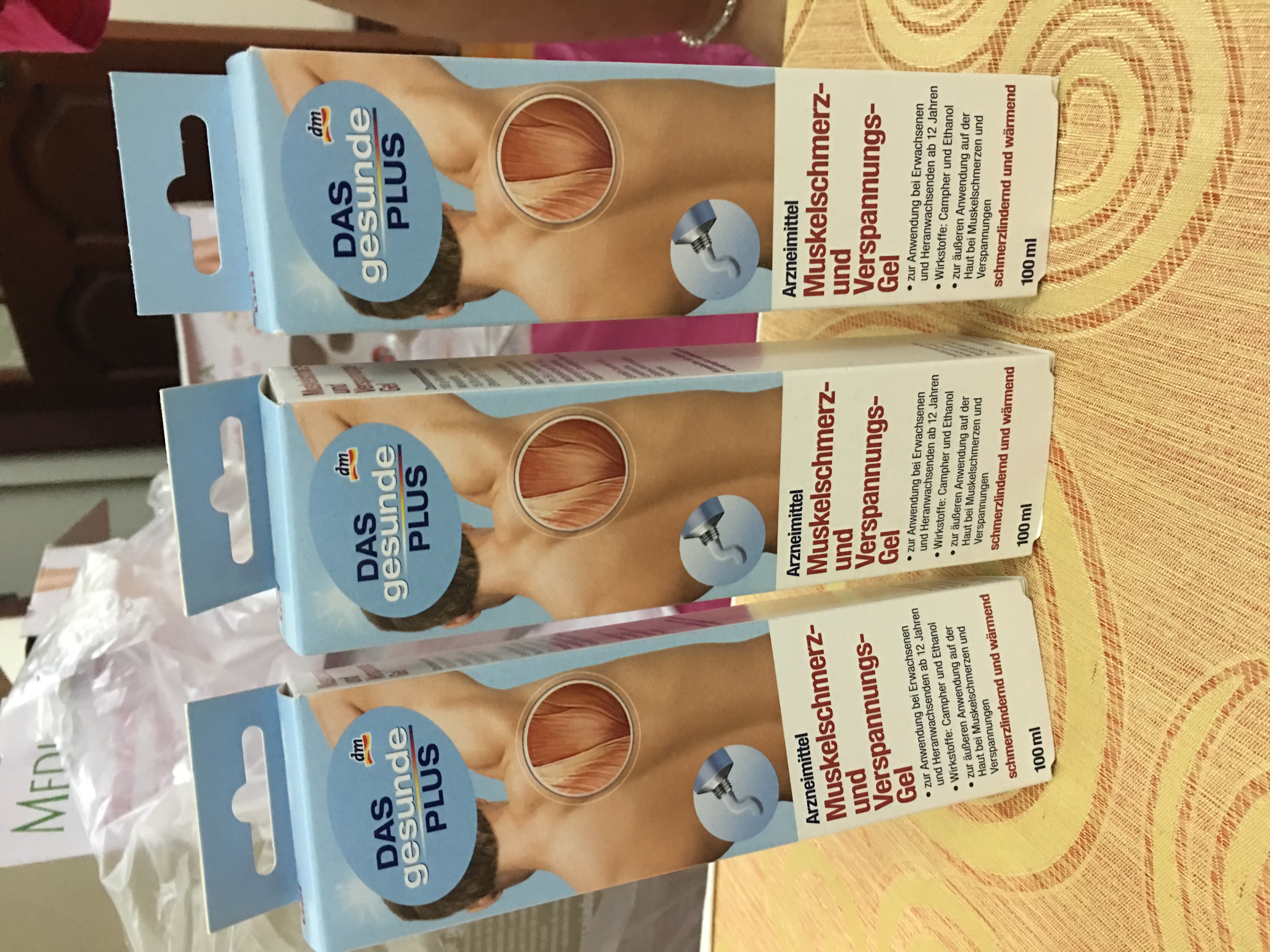 KEM BÔI DAS GESUNDE TRỊ NHỨC MỎI, ĐAU CƠ DÀNH CHO NAM DAS GESUNDE PLUS MUSKELSCHMERZ- UND VERSPANNUNGS-GEL, 100 ML