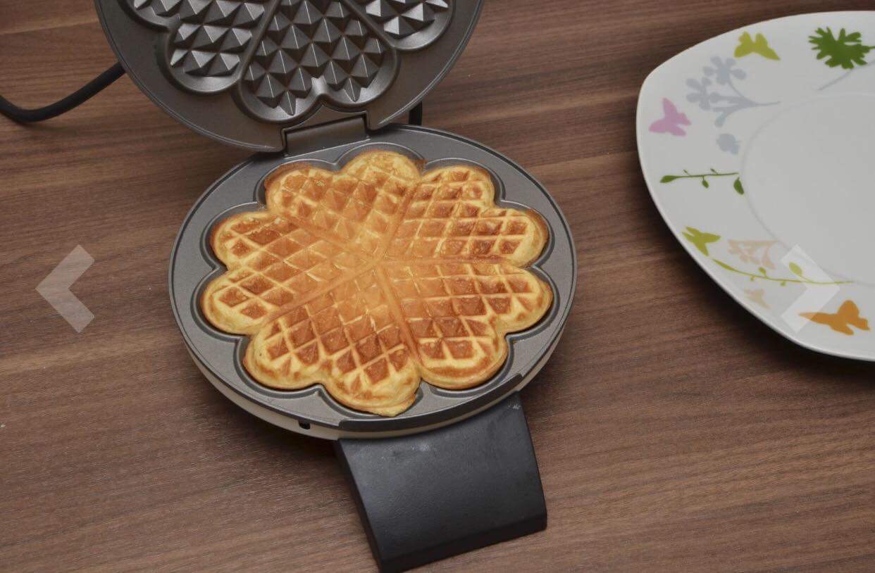 MÁY LÀM BÁNH WAFFLE HÃNG CLOER