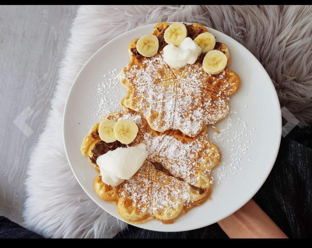 MÁY LÀM BÁNH WAFFLE HÃNG CLOER