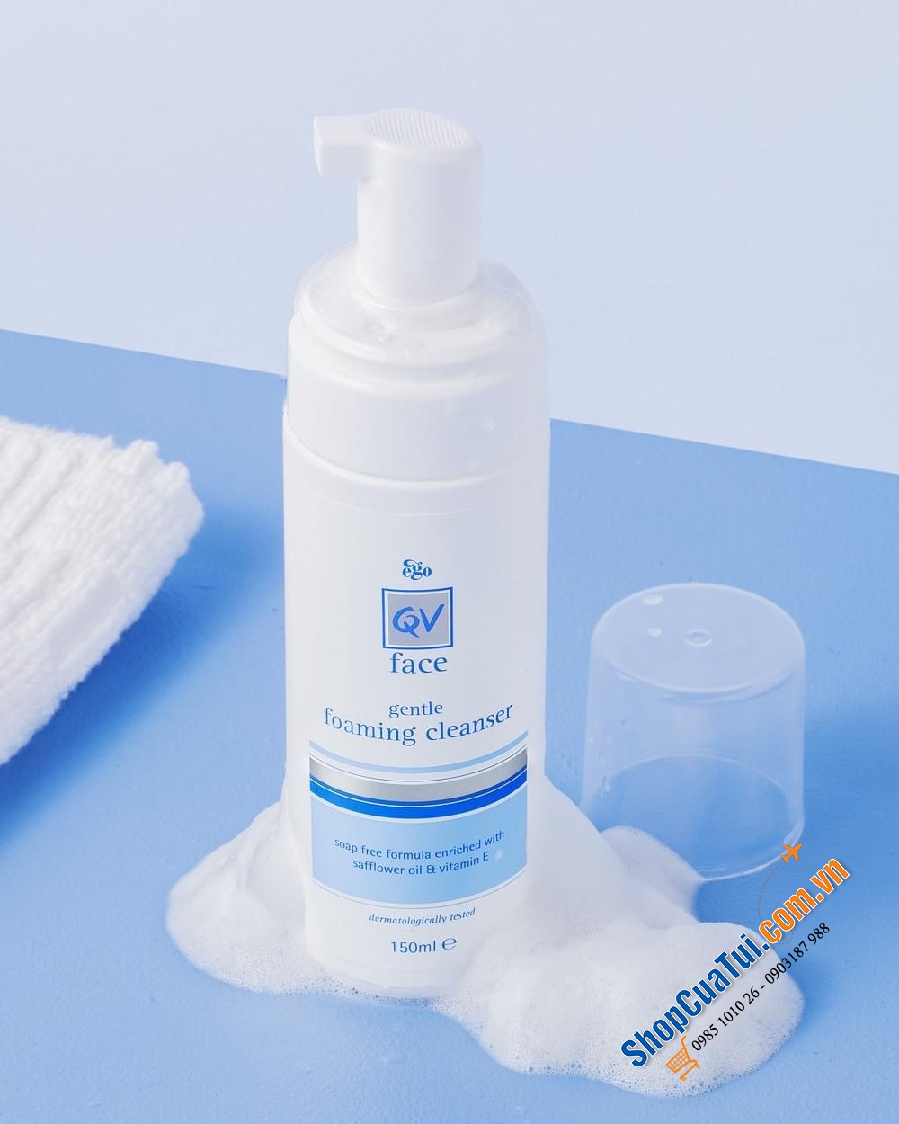 Sữa rửa mặt QV Face Gentle Foaming Cleanser 150Ml - dạng foaming chứa Safflower oil, thích hợp cho da khô, da nhạy cảm, da mỏng dễ bị dị ứng, mẩn đỏ