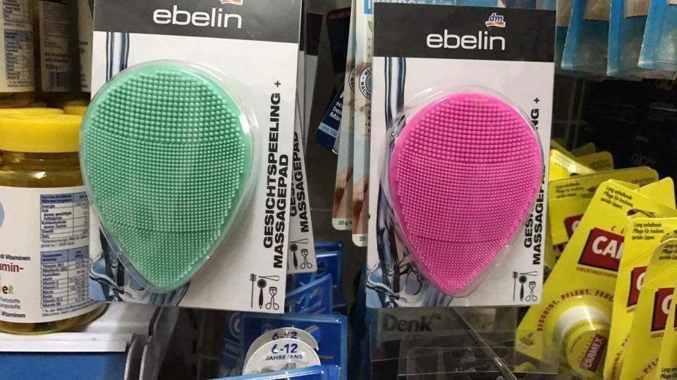 MIẾNG RỬA MẶT SILICON EBELIN