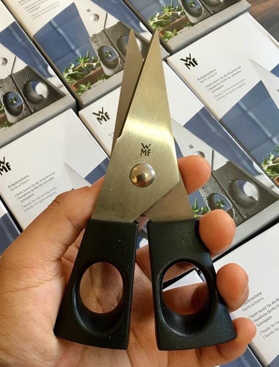 KÉO LÀM BẾP LẬT ĐẬT WMF